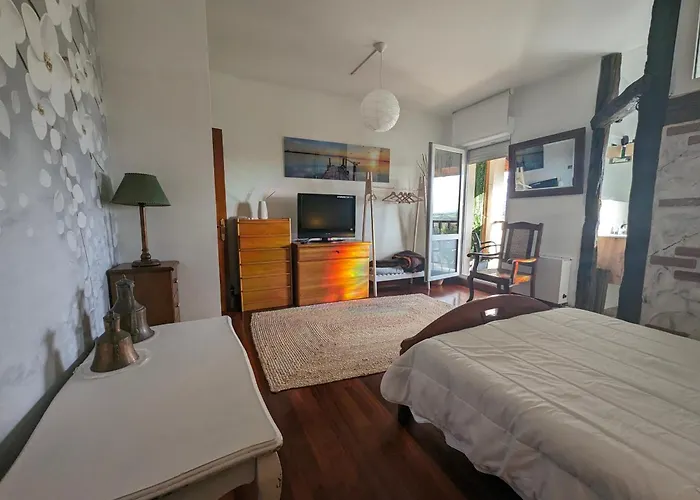 Casa Rural Bilbao Caserio Gondra Alquiler Habitaciones Mungia